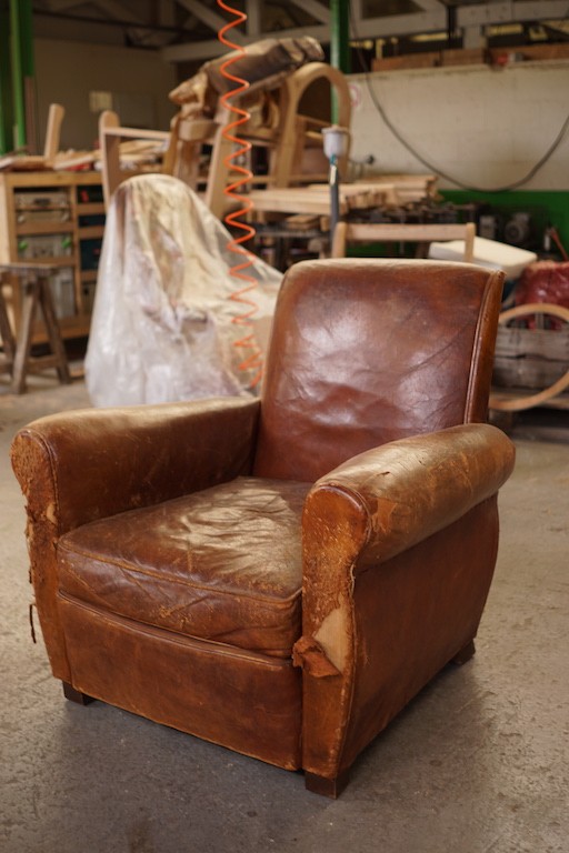 Fauteuil club : restauration d'un vieux fauteuil - Un ptit coin